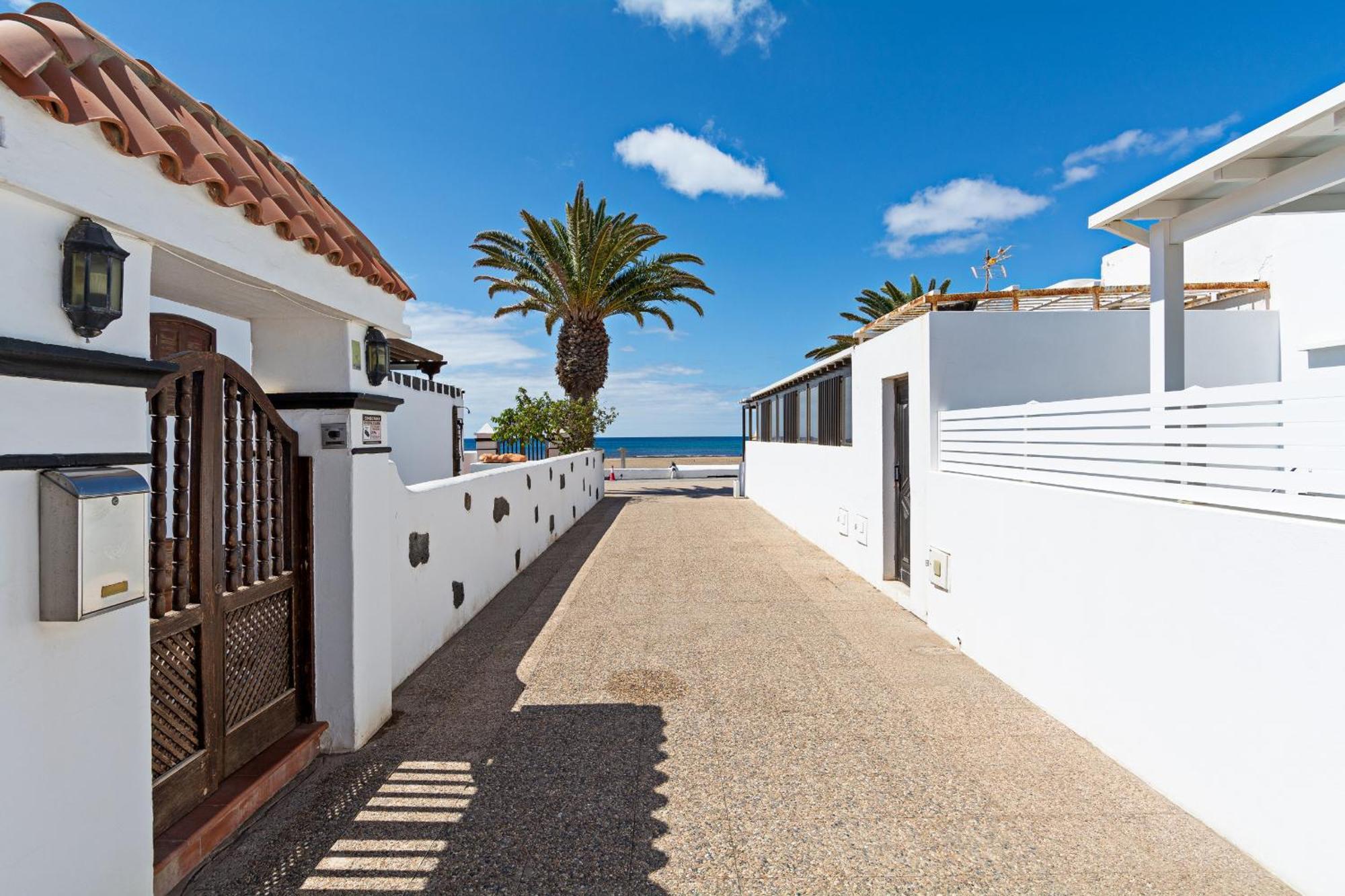2Br Terrace Home - 10 Min Walk To The Beach Playa Honda  Bagian luar foto