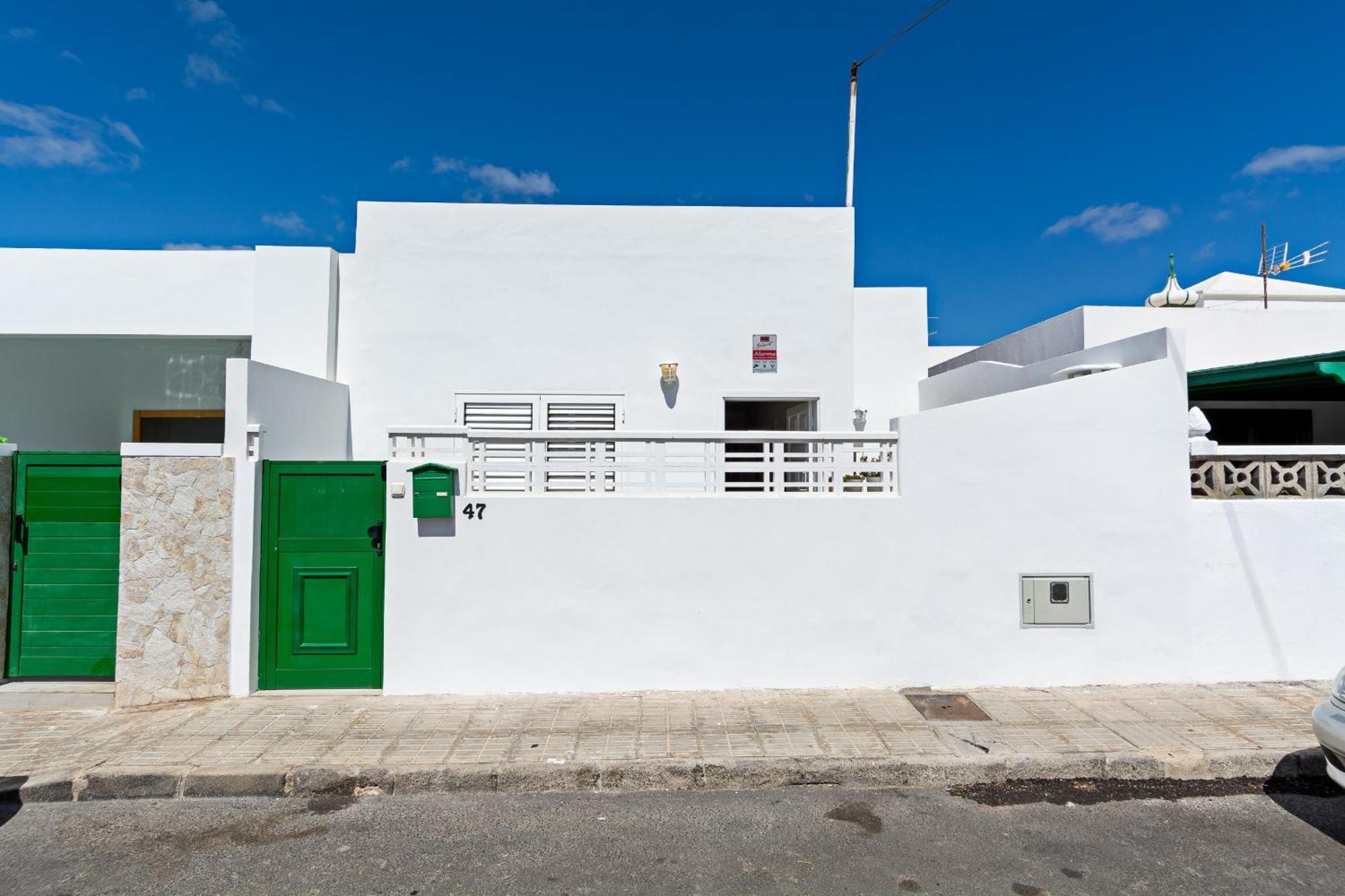 2Br Terrace Home - 10 Min Walk To The Beach Playa Honda  Bagian luar foto